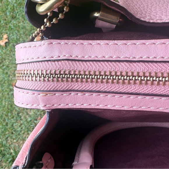 COACH ROGUE 25 - Picture 7 of 11